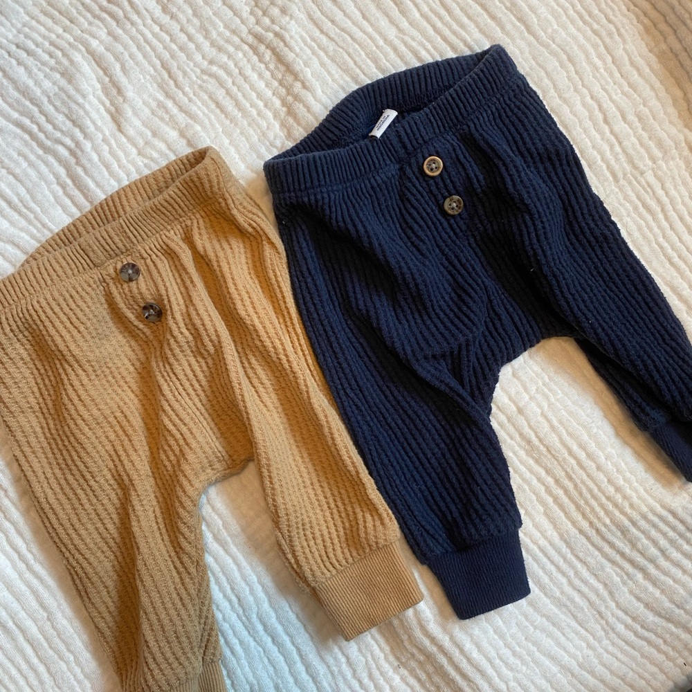 Old Navy Ribbed Knit Baby Pants in Tan